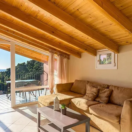 Escape Luxury Loft - Beach, Corfu *